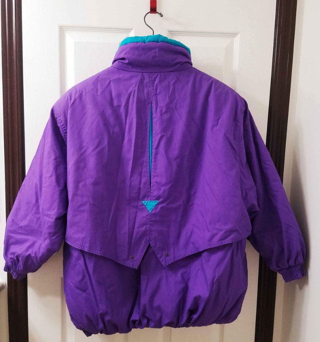Large Insulated Women's Warm Winter Jacket 2 Pockets Drawstring in Women's - Tops & Outerwear in Winnipeg - Image 2