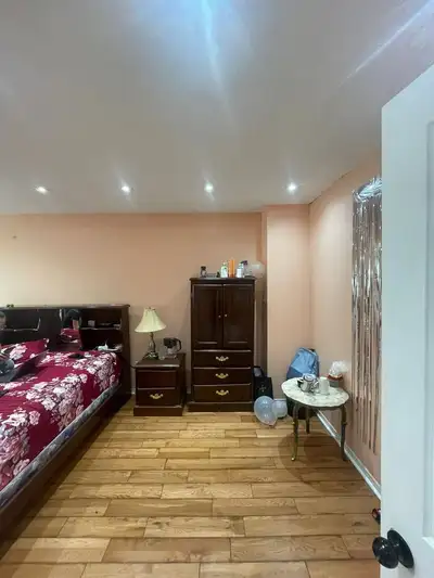 2-3 Bedrooms Available! | 4 Beds & 3 Washroom House