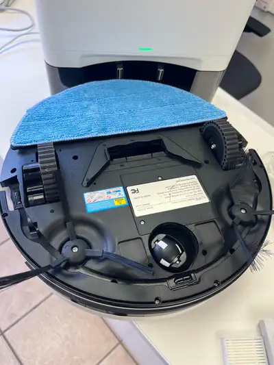ILIFE A12 Pro Robot Vacuum and Mop Combo like new