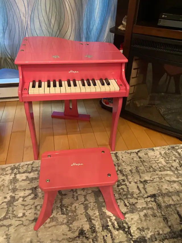 Piano enfant in Pianos & Keyboards in Laval / North Shore - Image 3