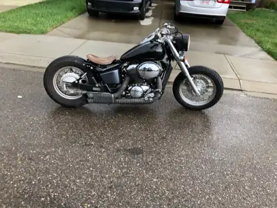 2003 Honda Shadow Ace 750 Bobber (VT750CD) Great little bike. Blue Collar bobbers diamond stitched l...