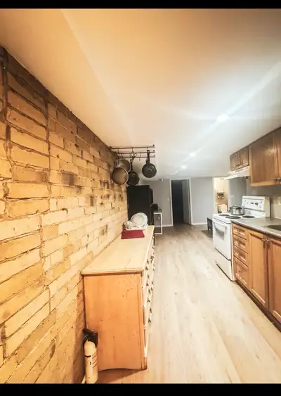 Charming 2-Bedroom Basement Apartment in Little Italy / Kensington Market Location: lippincott st ],...