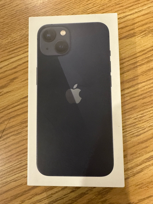 iPhone 13 dans Téléphones cellulaires  à Ville de Montréal