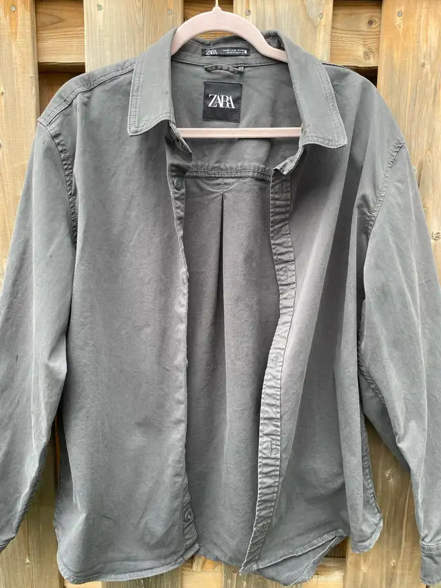Men's ZARA Grey Long-Sleeve Button-Down in Men's in Ottawa - Image 2