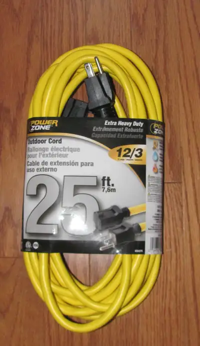 POWER CORD OUTDOOR 25 FT. – Heavy duty. Brand new, NEVER used. Paid $48.58 including HST