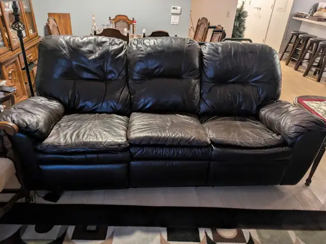 leather sofa for sale $250 OBO63838168646019120