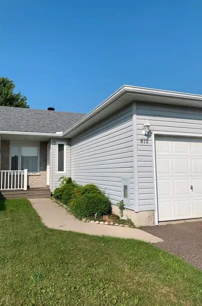 This charming 2 bedroom, 1 bath, bungalow garden home is available for rent and features a spacious...