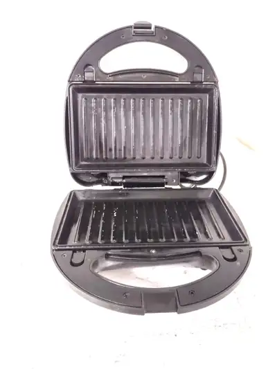 Black+Decker All in One Grill and Griddle, Black/Silver, W, View more