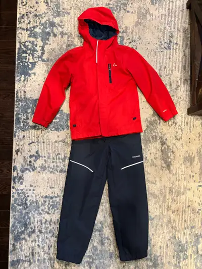 *New* kids size 6 rain suit , View more
