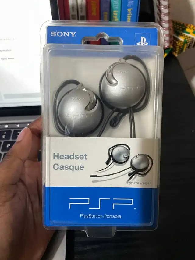 Sony PSP Headset in Sony PSP & Vita in Mississauga / Peel Region - Image 2