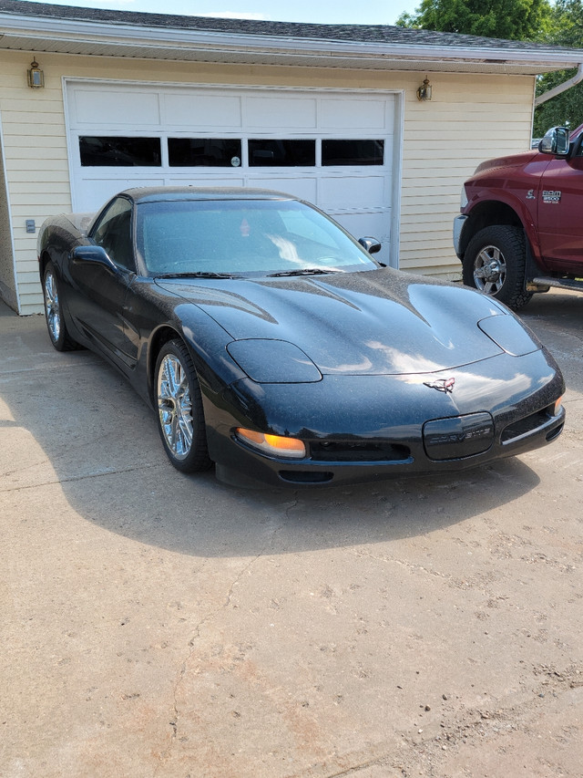 2001 Corvette Coupe  in Cars & Trucks in Fort McMurray - Image 2