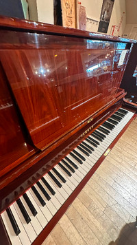 Piano droit Yamaha W101 - Piano Vertu