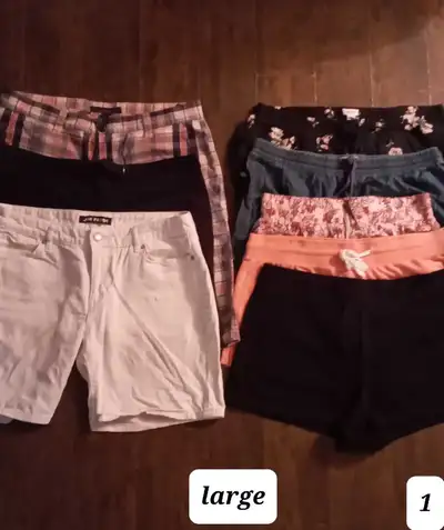 Lot de short pour femme grandeur large, View more