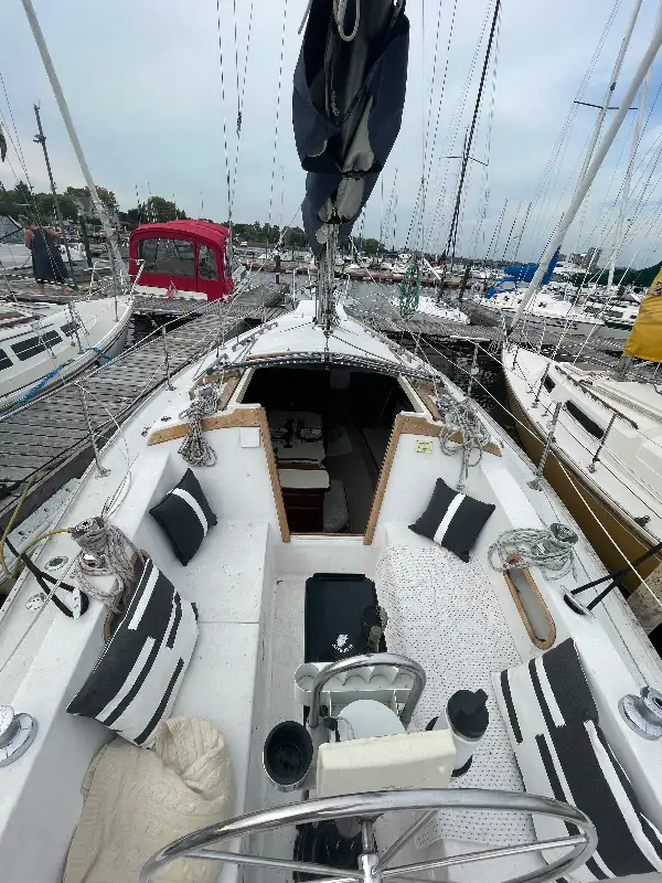 1979 Catalina 30 sailboat in Sailboats in Oshawa / Durham Region - Image 4