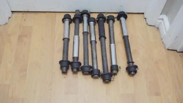 weight bars in Exercise Equipment in Delta/Surrey/Langley - Image 11