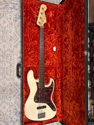 Fender American Original 60s Jazz Bass, View more