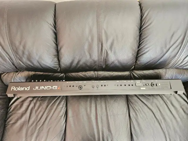 Pending_ROLAND JUNO-Gi - Keyboard synthesizer, digital recorder in Pianos & Keyboards in Calgary - Image 7
