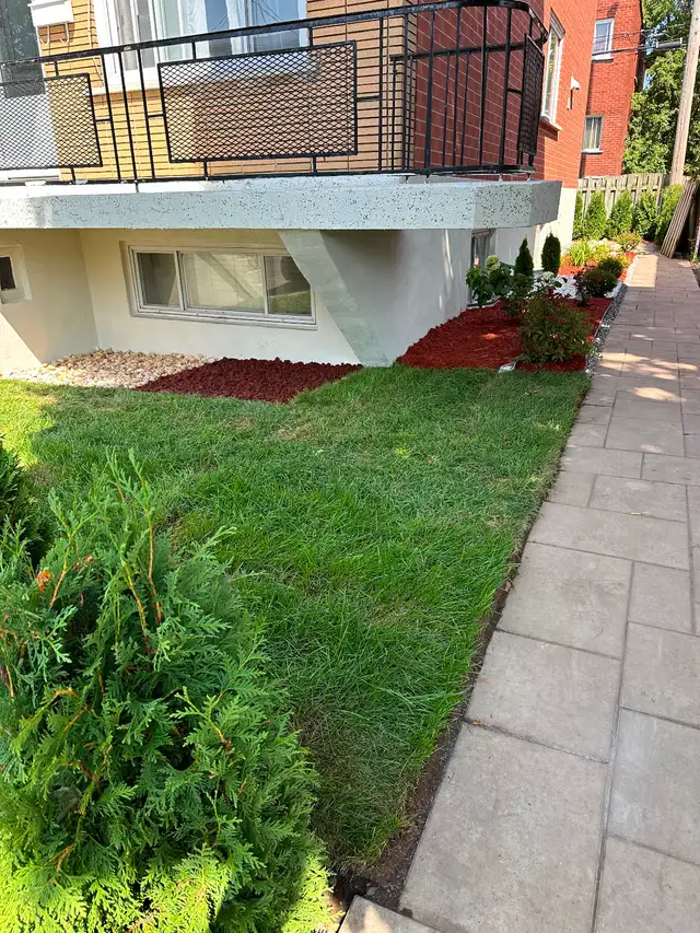 Landscaping453872224893020161