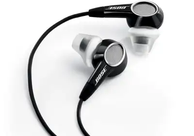 Bose In-Ear Headphones Headphones rest gently in the bowls of your ears rather than the ear canal Bo...