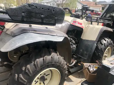 Yamaha Big Bear 350 F.W. 1988 - Good shape, starts great,runs great,good tires,winch,front & back ra...