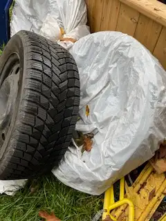 NEW MICHELIN SNOW TIRES WITH RIMS SIZE: 235 / 55 R17 PURCHASED FROM DEALERSHIP IN FALL OF 2024 - FOR...