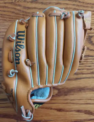 WILSON 9" PATTERN 2291 BASEBALL GLOVE FOR LEFT HAND -  EXCELLENT, View more