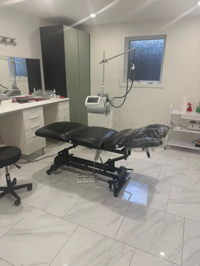 looking to hire an aesthetician in Hair Stylist & Salon in London - Image 6