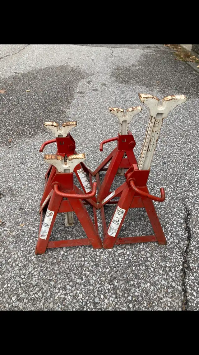 Heavy Duty Axle Stands in Other in Barrie - Image 2