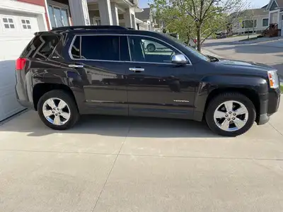 PRIVATE SALE 2015 GMC Terrain SLE in excellent condition Fresh safety, no accidents, new all weather...