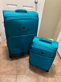 2 piece IT Luggage