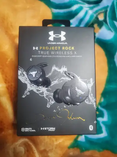Gym headphones Project Rock original from under armour, View more