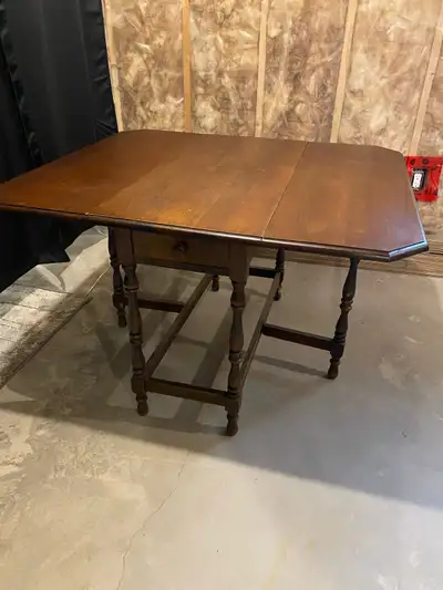 Antique F.C. Burroughes Oak Drop-Leaf Table (c. 1895–1915), View more