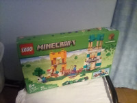 Lego Minecraft 205 piece set