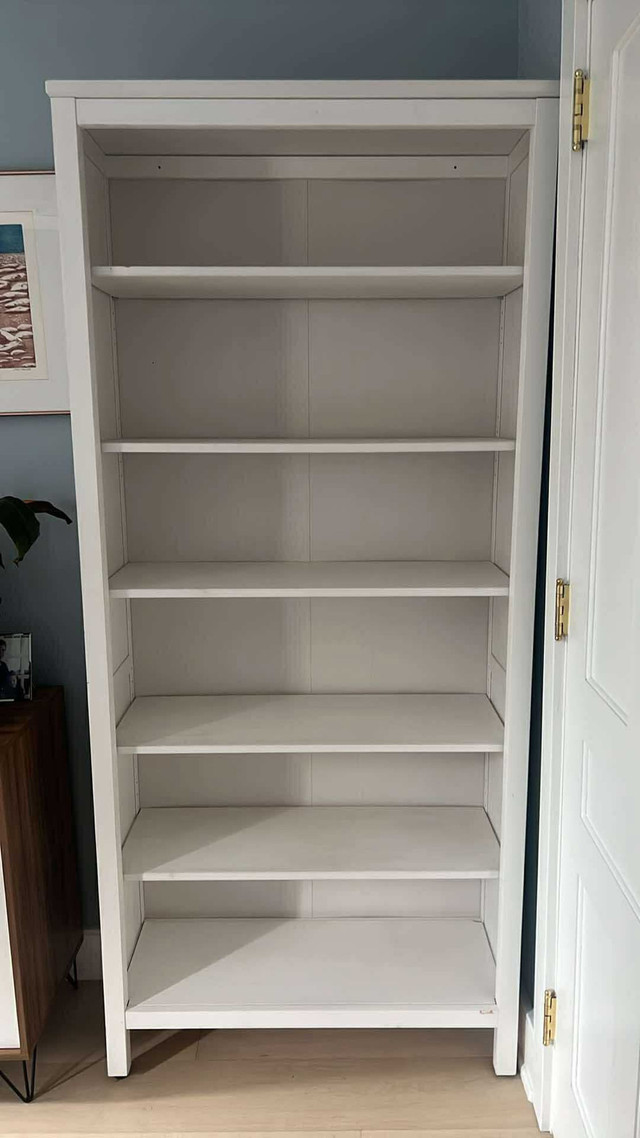 Bookshelf IKEA Hemnes in Bookcases & Shelving Units in City of Toronto