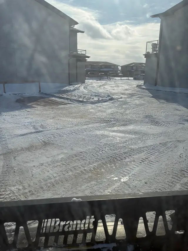 Commercial Snow Clearing/Removal559277756436326402