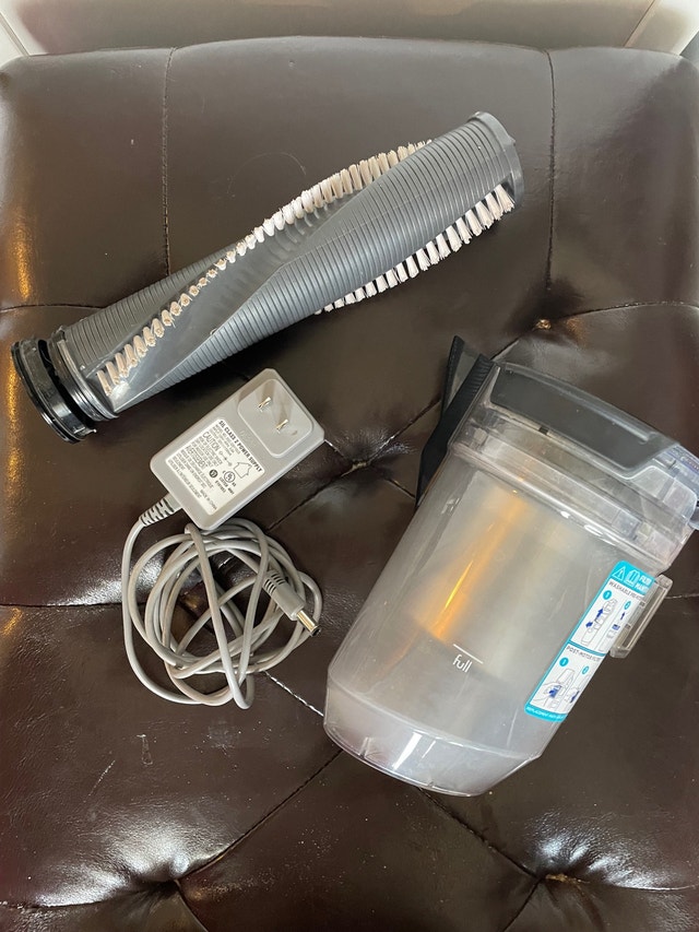 Bissell IconPet Pro Cordless Vacuum excellent condition Vacuums