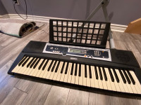 Yamaha  61-Key Electric Keyboard with stand