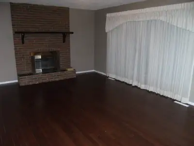 Dalhousie beautiful, quiet, sunshine single house multiple rooms for rent. Newly renovated, hardwood...