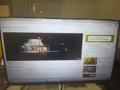 Dell 24" Monitor *Borderless*, View more