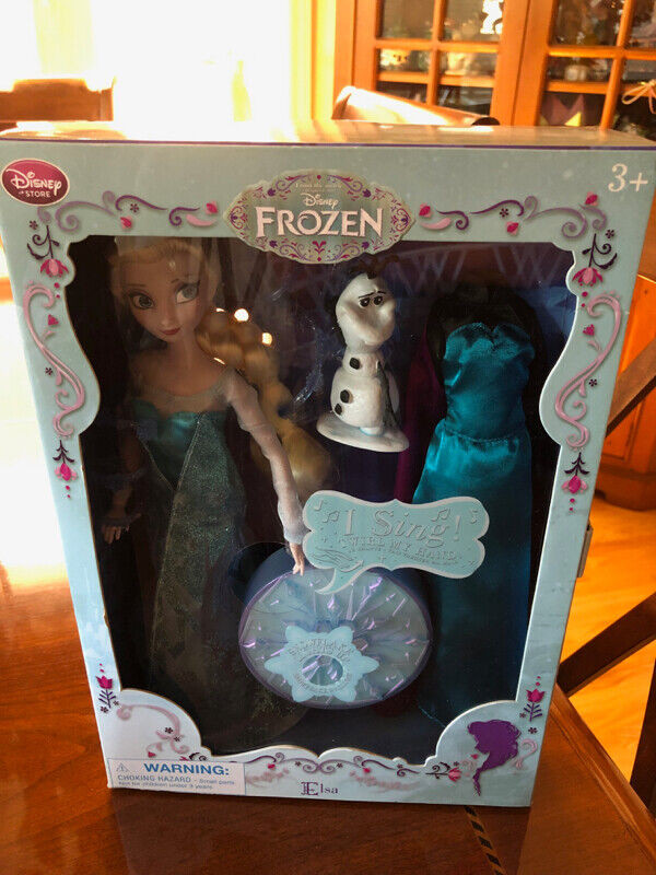Disney Frozen SINGING Elsa I SING TWIRL MY HAND Doll in Toys & Games in City of Toronto