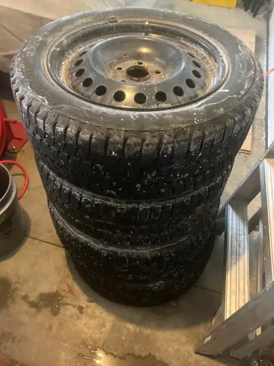 Snow/Winter tires on Honda branded Steel Rims. 215/55R17 Bridgestone Blizzac. Fits 2018-2022 Honda A...