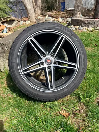 Vossen 17” rims -5x114.3 bolt pattern -never seen a pot hole Absolutely perfect shape. No scuffs, no...