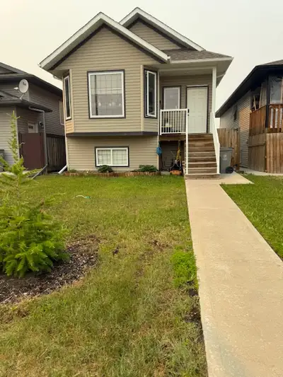 Beautiful, Modern 3 bedroom duplex for rent