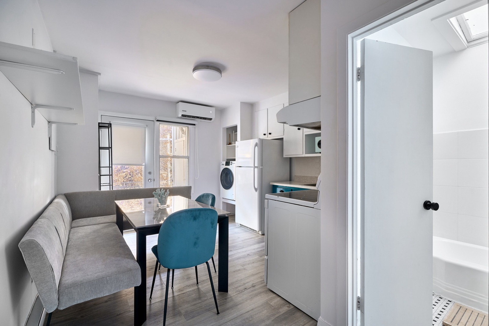 5228 Av Bourbonnière — photo 1