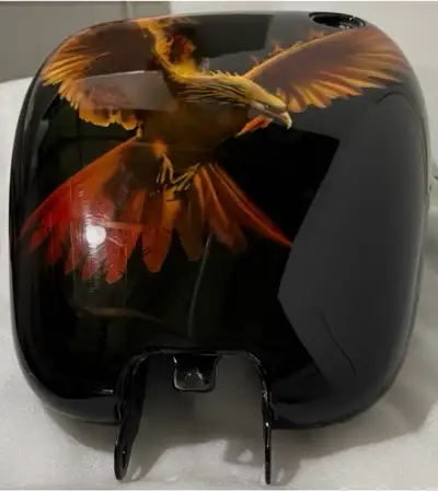 Make an Offer for these parts: Selling a 5 Gallon Tank (2024 Harley Breakout & was installed on my 2...