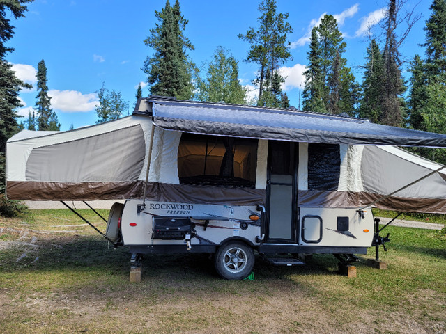 2018 Forest River Rockwood Freedom Tent Trailer in Travel Trailers & Campers in Calgary