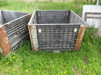 USED FOLD DOWN  BULK CONTAINERS
