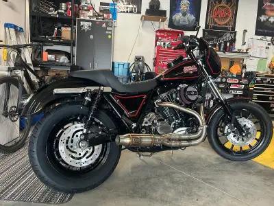 89 fxrs had 23,000miles on bike when i bought it. Fully restored. S&S 124 with S&S single fire ign(j...