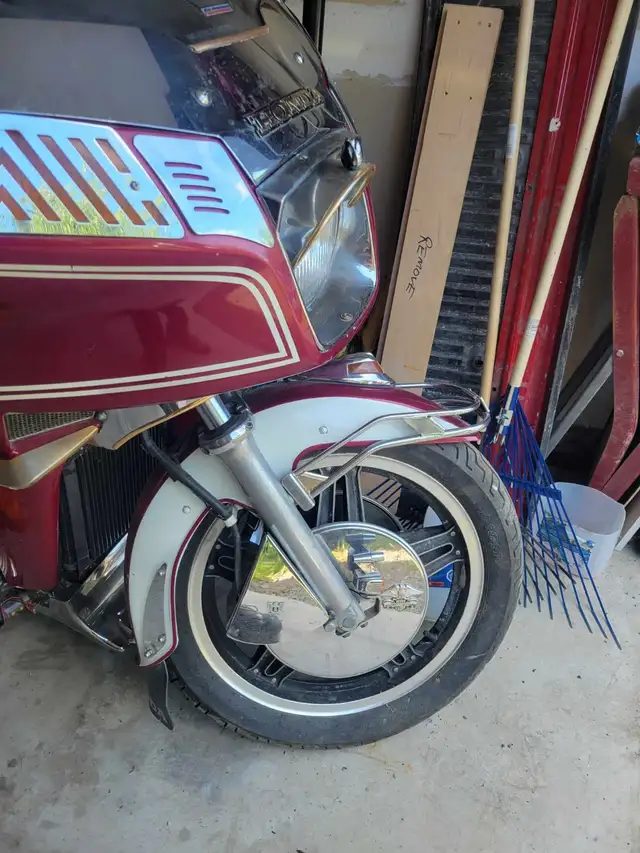 1982 honda goldwing in Touring in St. Catharines - Image 9