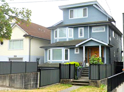 **Un-furnished rental** ****No Garage, Street Parking only**** • 2640 East Pender - Available Now -...